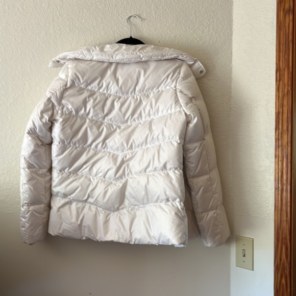 Nike winter White down puffy jacket zippered removable hood extra inside pocket - Picture 3 of 6